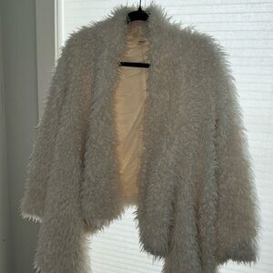 Fluffy mid-waist white coat